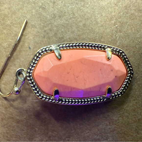 Kendra Scott Chic Silver and Coral Necklace + Matching Earrings - Picture 6 of 8